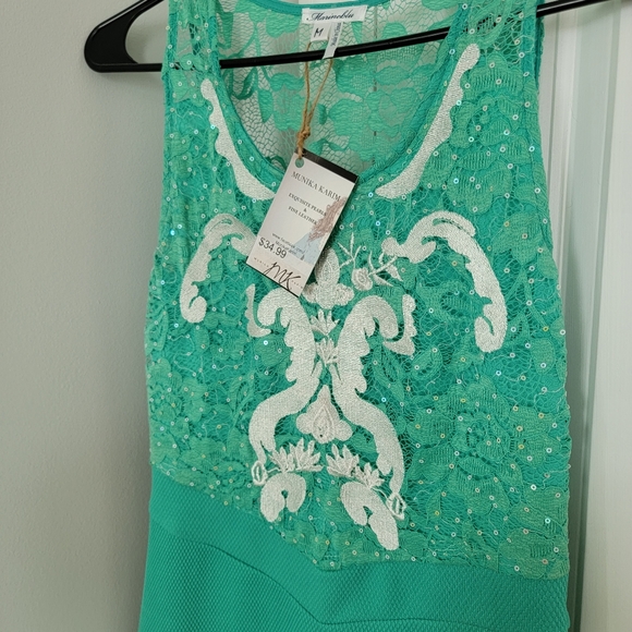 Dress - Picture 3 of 3